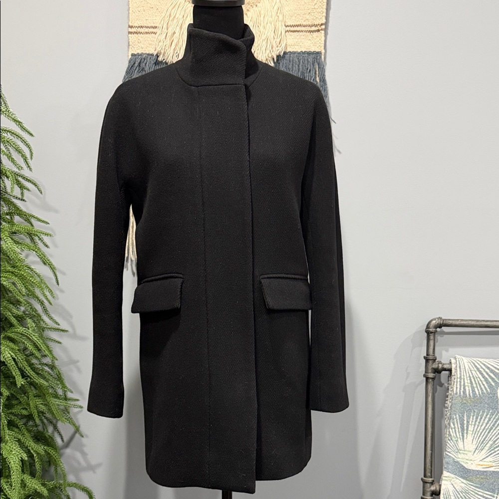 J.Crew Size 2 Black Wool Coat 79% Wool Minimalist Tailored Coat